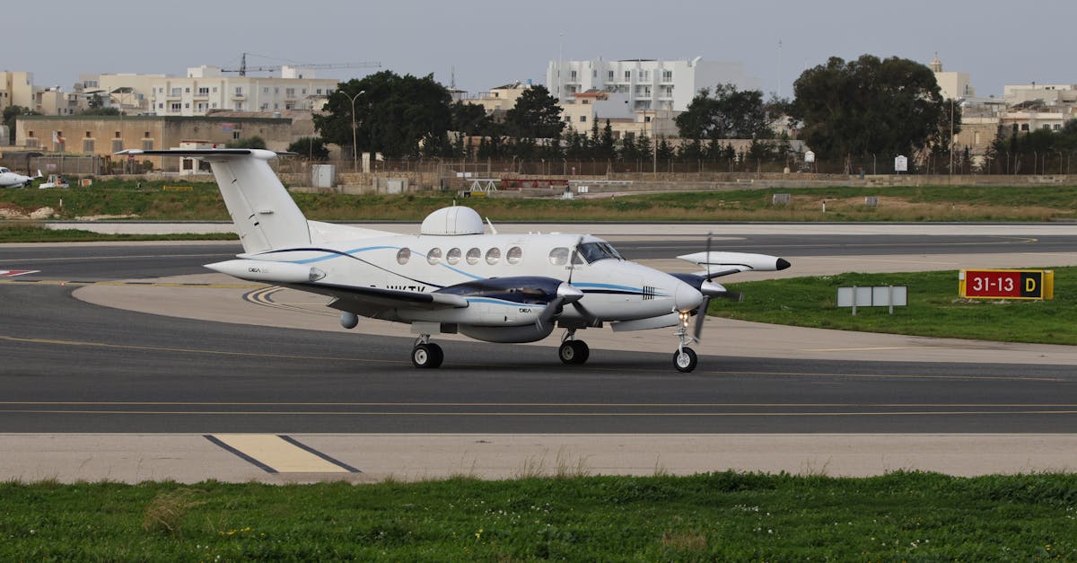 découvrez l'univers fascinant de l'aérospatiale, où innovation et technologie se rencontrent pour façonner l'avenir de l'aviation et de l'exploration spatiale. plongez dans les dernières avancées, les défis et les opportunités de cette industrie en pleine évolution.