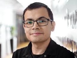 découvrez demis hassabis, pionnier de l'intelligence artificielle, qui a révolutionné le domaine avec ses innovations. explorez son parcours, ses contributions majeures à l'ia et son impact sur l'avenir de la technologie.