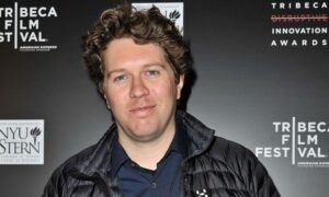 découvrez l'histoire inspirante de garrett camp, l'un des créateurs d'uber, et son impact révolutionnaire sur le monde de la mobilité. explorez ses innovations et sa vision d'avenir.