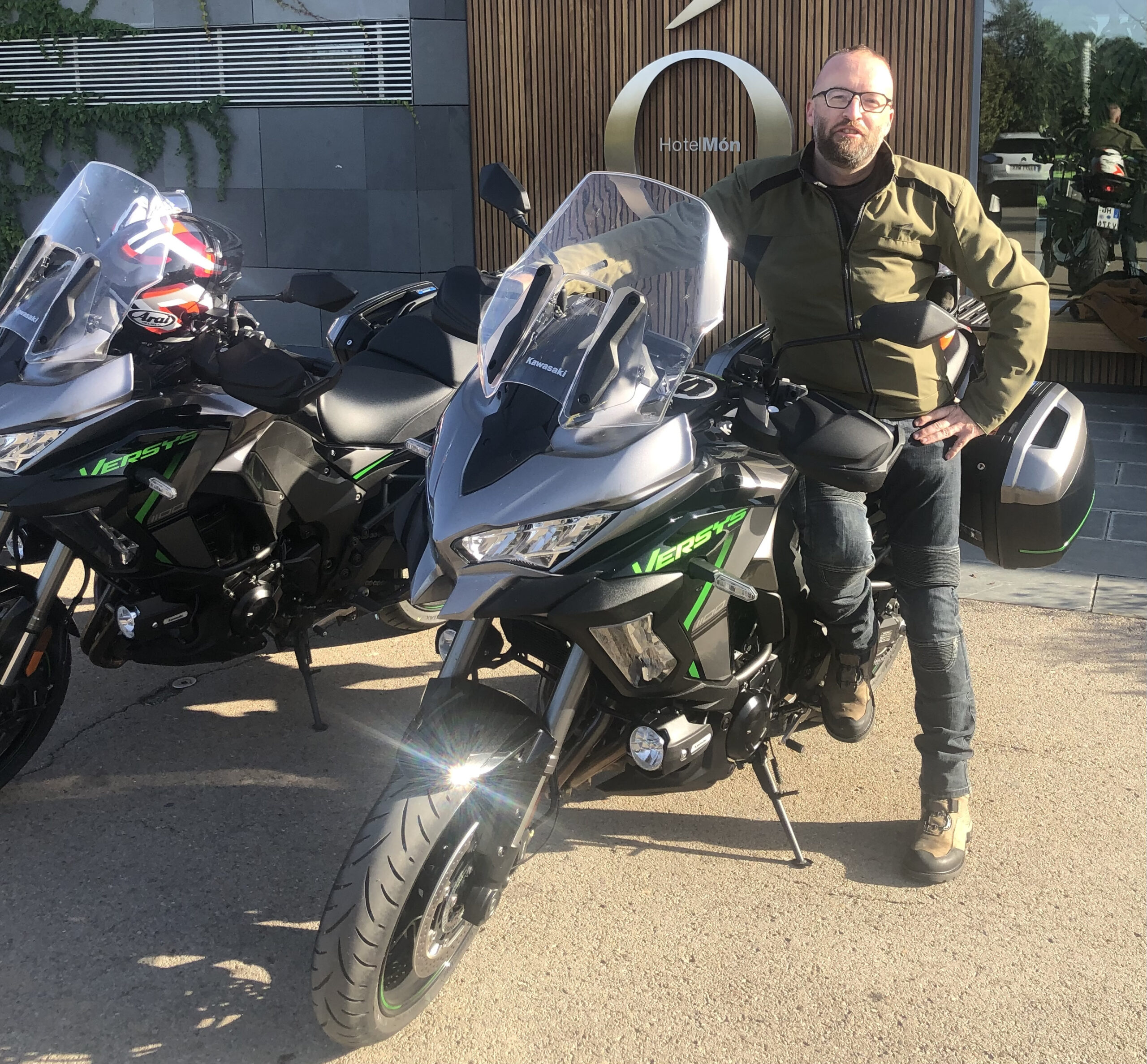 découvrez comment kawasaki allie tradition et innovation dans ses stratégies de marketing. plongez dans l'univers créatif de la marque qui transforme l'expérience client en repoussant les limites de l'innovation.
