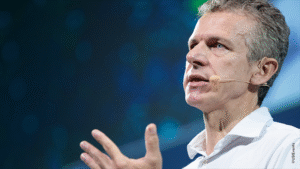 découvrez les secrets de carrière de gilles babinet, un entrepreneur visionnaire et expert en transformation digitale. plongez dans son parcours inspirant et ses conseils pour réussir dans le monde moderne des affaires.